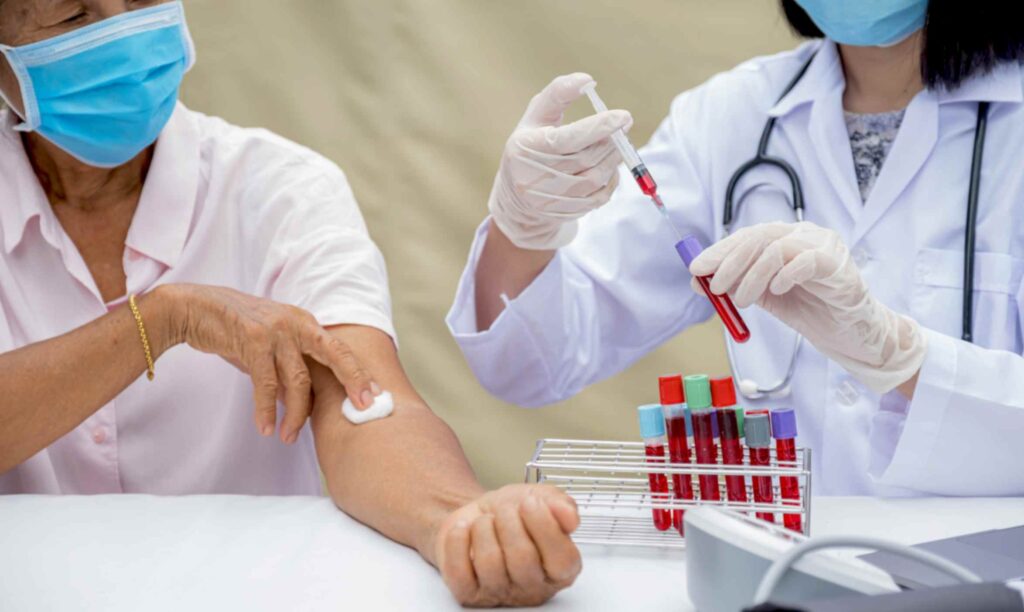 Regular-blood-test-at-pharmacy